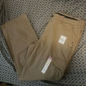NWT Sonoma Straight leg Khaki pants with Flexwear size 38x32
